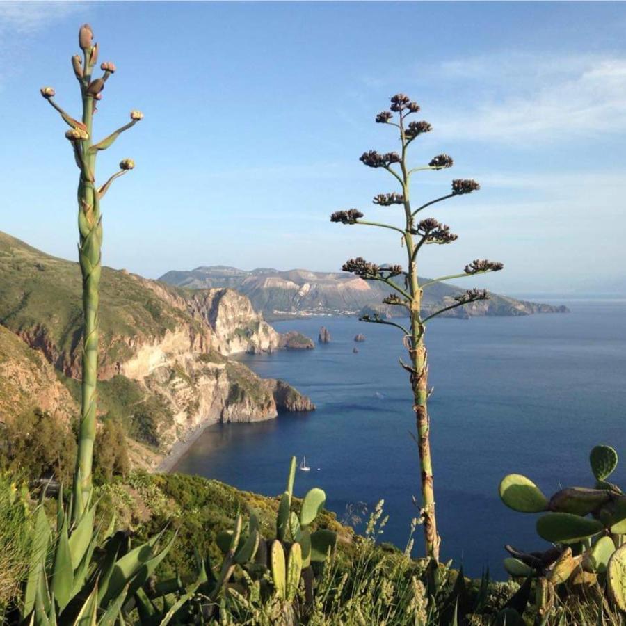 Lipari Centro Storico Flat 7 Min From Port Apartment Bagian luar foto